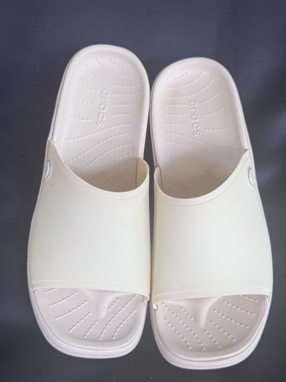 CROCS Women's Skyline Slide in Bone - Picture 2 of 7